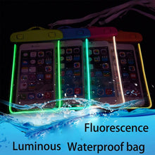 Cargar imagen en el visor de la galería, Funda Impermeable Fluorescente WB01 - tugift.cl Fundas y Estuches Funda Impermeable Fluorescente WB01
